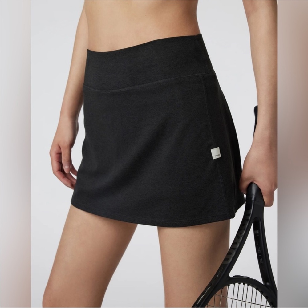 Vuori Halo Performance DreamKnit™ Skirt/Skort in Black Heather Women S